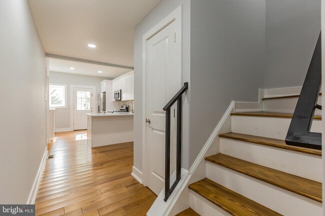 Building Photo - 4818 Smick St
