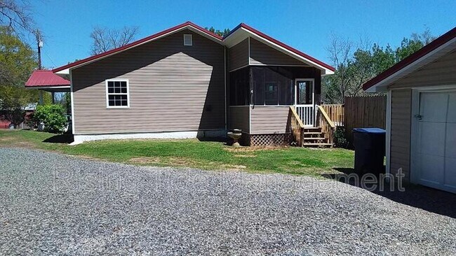 Building Photo - 5129 Highland Ave