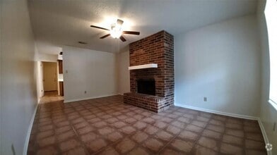 Building Photo - 3008 Manor Ln