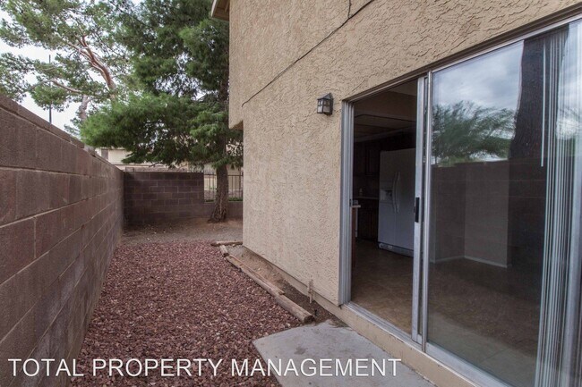 Foto del edificio - 2 br, 2 bath House - 6459 BIG PINE WAY