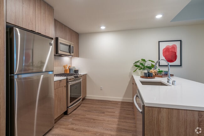 Interior Photo - Webster Eleven