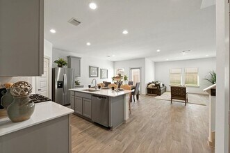 Building Photo - 7214 Sunset Crk Dr