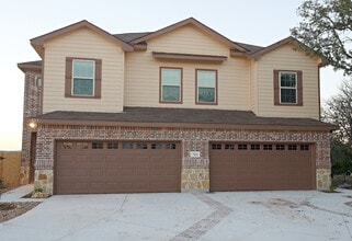 Building Photo - 7122 Faith Wy