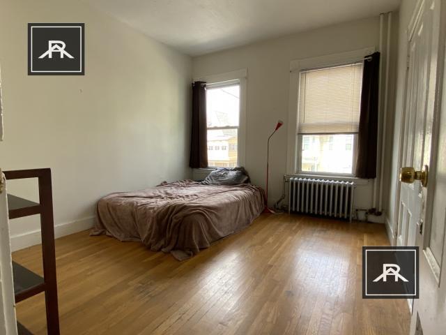 Building Photo - 2 bedroom in Boston MA 02130