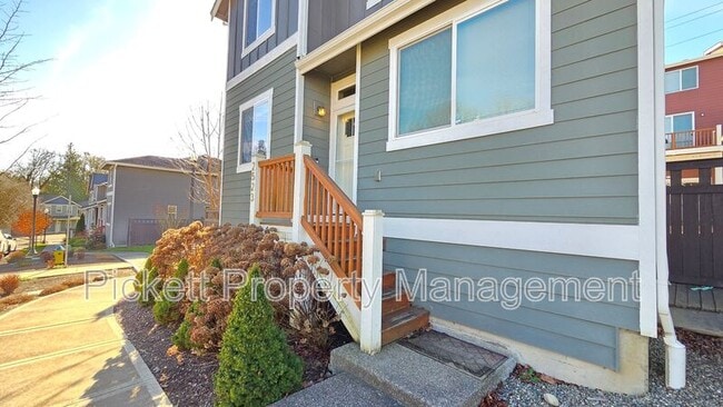 Building Photo - 2523 Filbert Ave