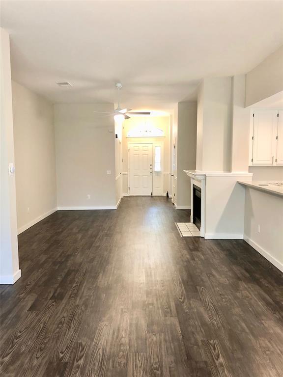 Foto del edificio - 8008 Nairn Dr