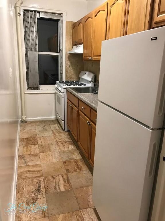 Foto principal - 9508 Queens Blvd