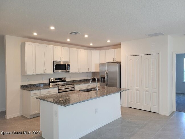 Foto del edificio - 2429 Bonnyton Ln NW