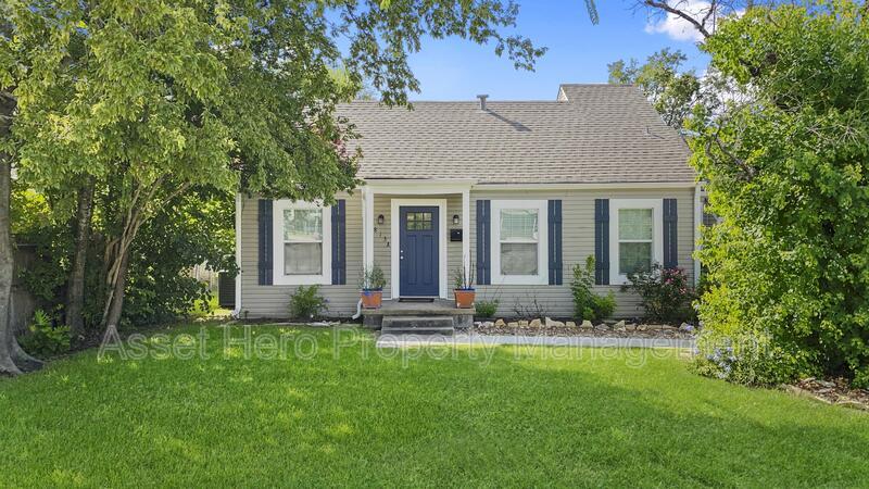 Foto principal - 813 S Coulter Dr