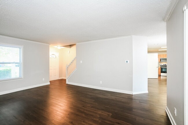 Building Photo - 9913 Boysenberry Dr