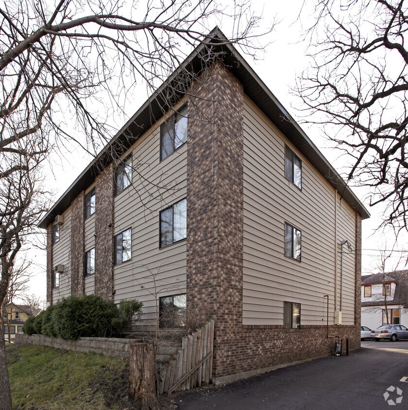 Foto principal - 403 7th Ave S