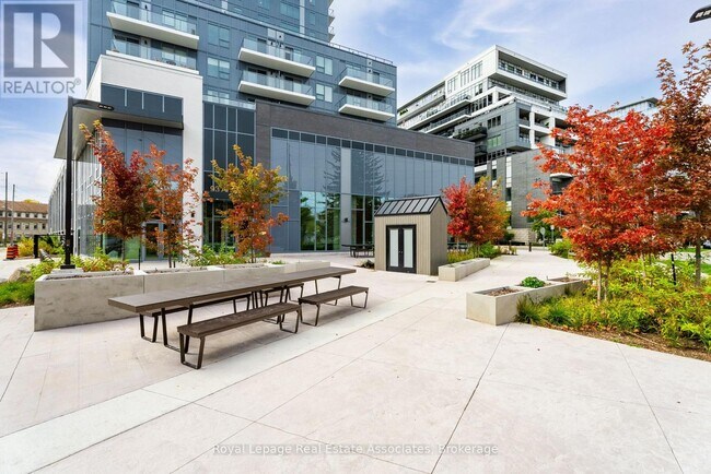 Photo du bâtiment - 93 Arthur St S