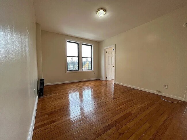 Building Photo - 3990 Tenth Avenue