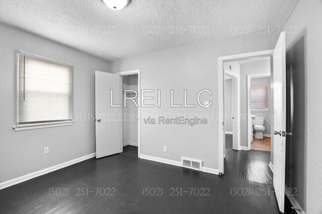 Foto del edificio - 803 Cecil Ave