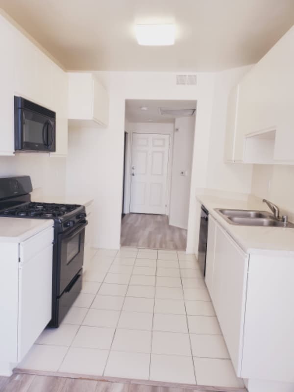 Building Photo - 4343 Whitsett Ave