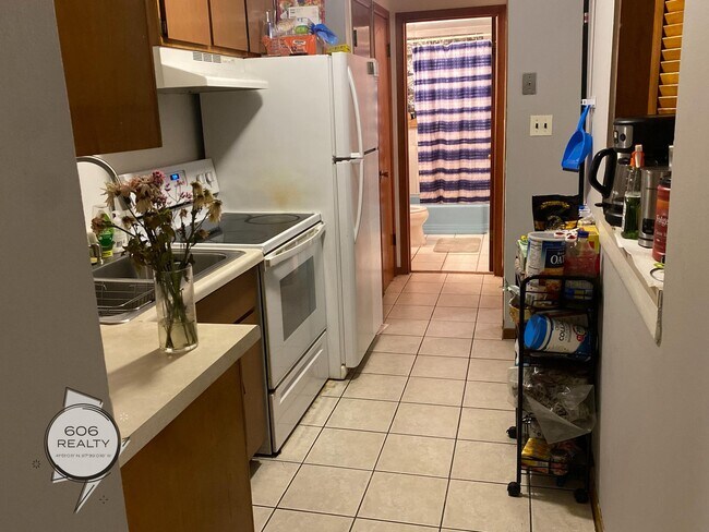 Foto del edificio - Clean Cozy Apts on Ruby!