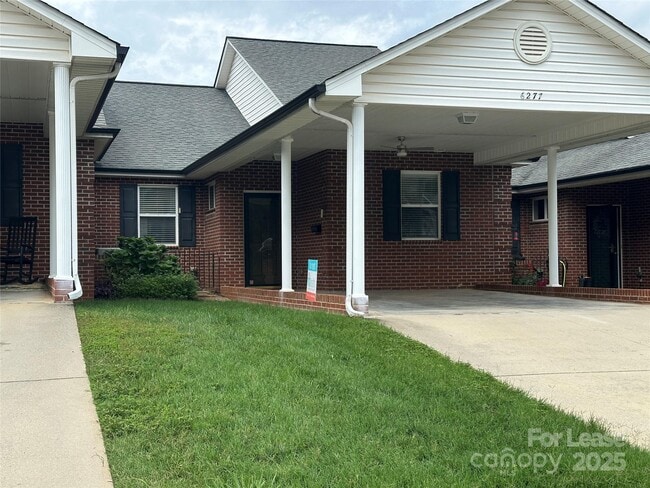 Building Photo - 6277 Alyssum Pl
