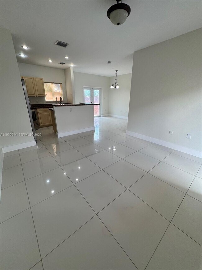 Foto del edificio - 5988 SW 8th St