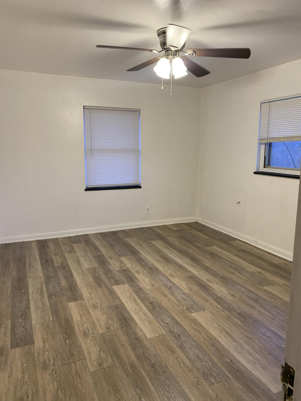 Building Photo - 337 Ryburn Ave