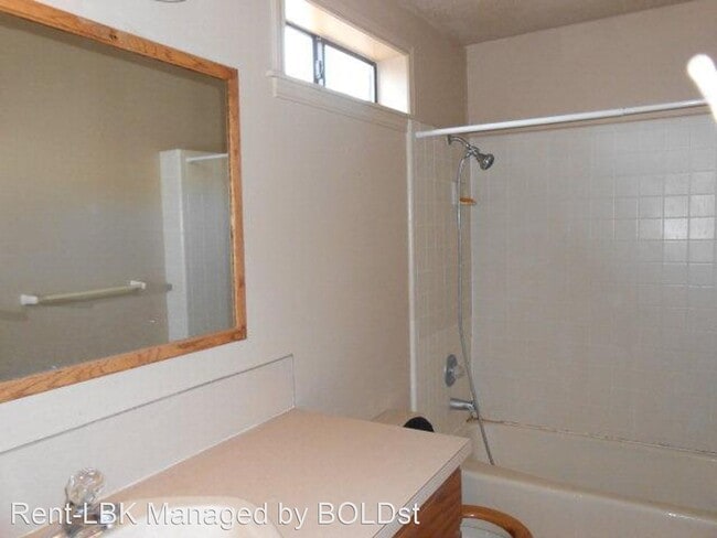 Foto del edificio - 5 br, 3 bath House - 2813 32nd Street