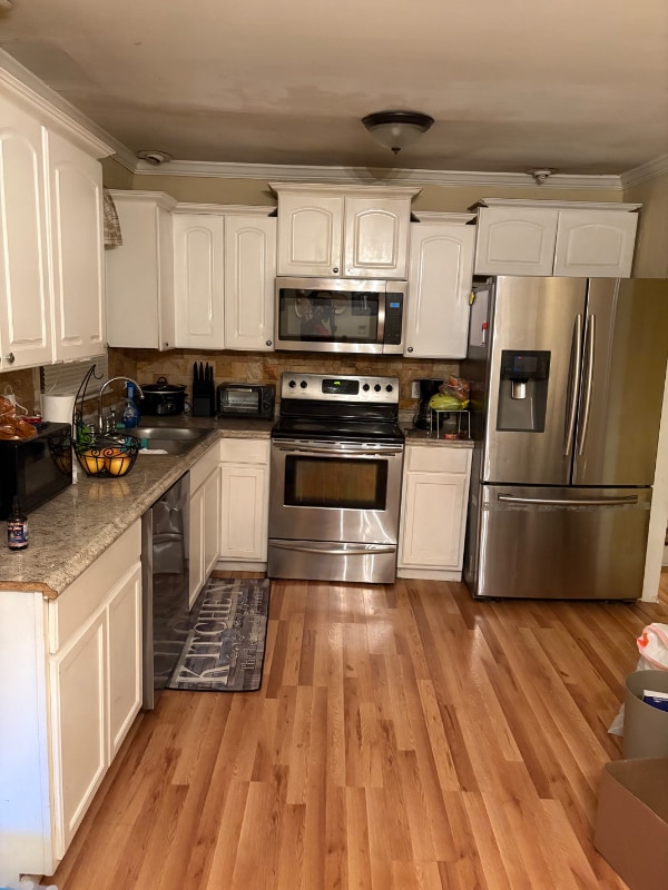 Foto del edificio - 3401casa Sandy Woods Ln