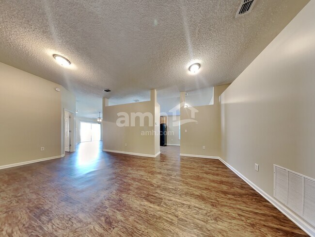 Foto del edificio - 3496 Waterford Oaks Dr