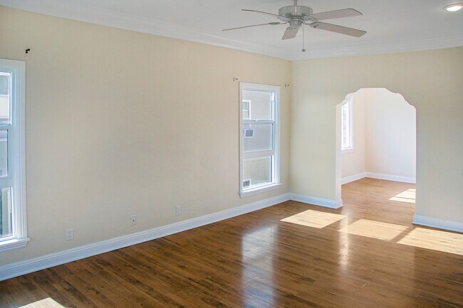 Foto del edificio - 6071 1/2 Pickford St