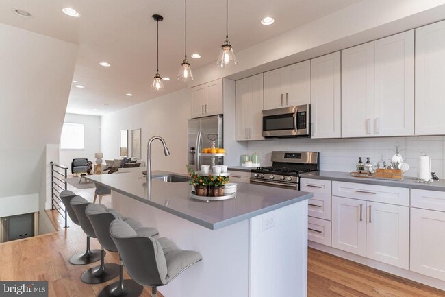 Foto del edificio - 2658 Agate St