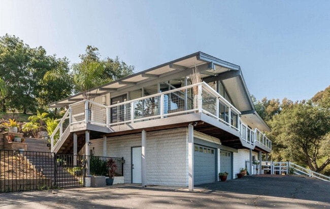 Building Photo - 26138 Jesmond Dene Rd