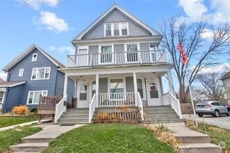 Building Photo - 1515 S 80th St