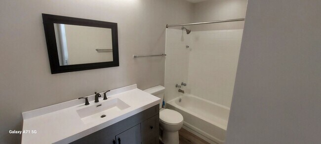 Foto del edificio - 10th Street Apartments