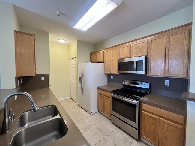 Foto del edificio - 2 Bedroom 2 bath Available in Sunnyvale, C...