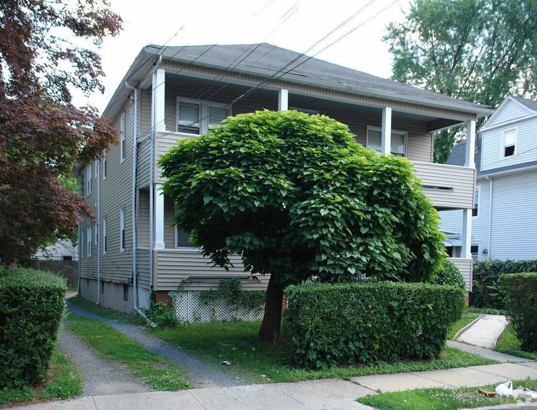Building Photo - 11 Minerva Pl