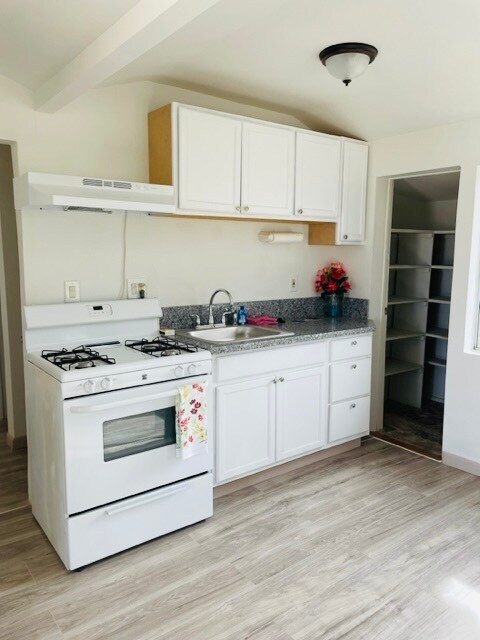Building Photo - 7509 Utah Trl