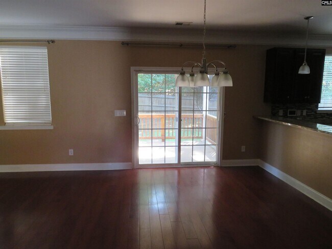 Foto del edificio - 217 Creek Branch Dr