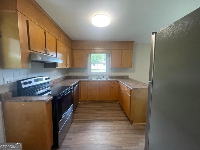 Building Photo - 301 Brookhaven Dr