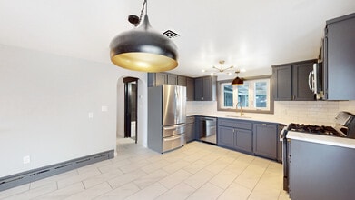 Building Photo - 61 Montmorenci Ave