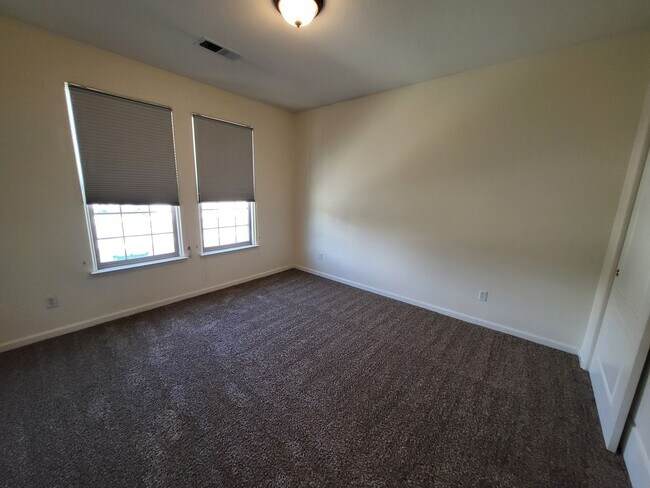 Foto del edificio - TEA1921>