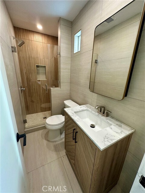 Foto del edificio - 933 Bayview Dr