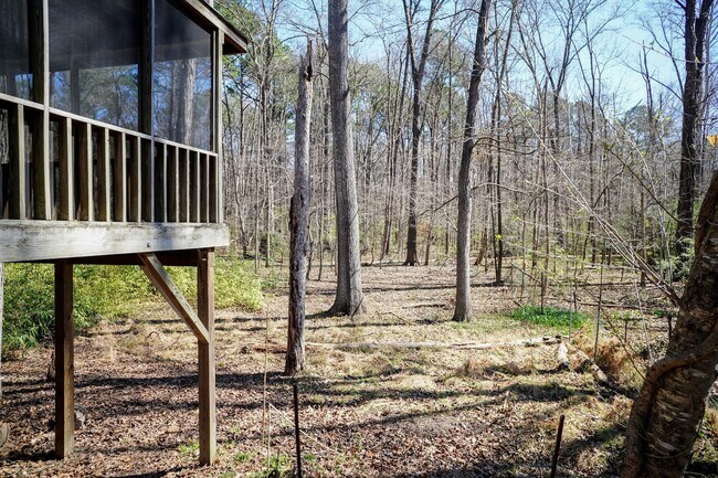 Foto del edificio - Updated Three Bedroom Home!