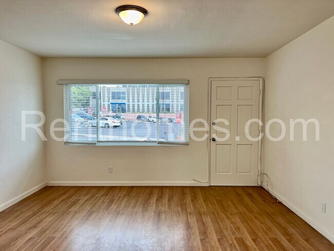 Building Photo - Bay Park, 1278 Azusa St, Wood Floors, Quar...