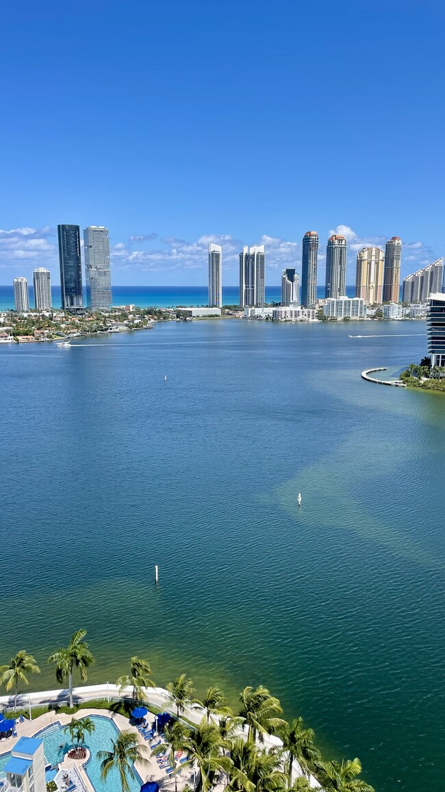 Foto del edificio - 3370 Hidden Bay Dr