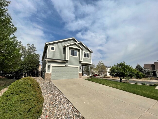 Photo - Stetson Hills Spacious Stunner! 4 bed, 3 bath, loft, and 3,100+sqft