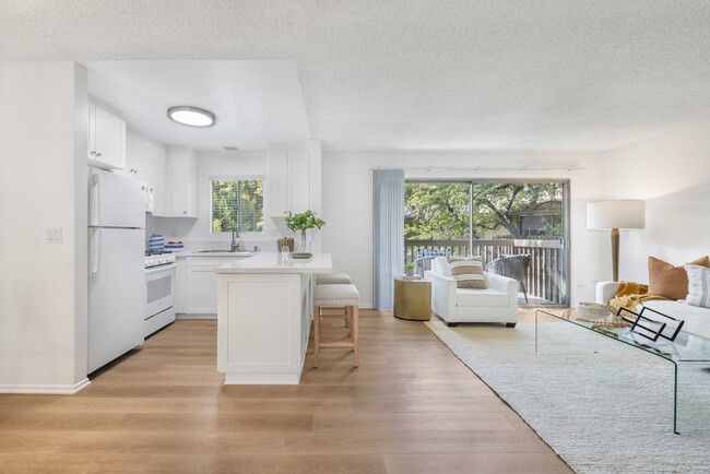 Alpine Livingroom & Kitchen - The Aspens South Coast