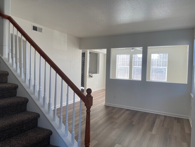 Building Photo - 6626 Panther Creek Dr