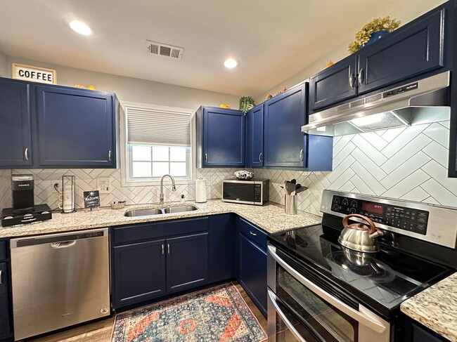 Foto del edificio - 285 Whitaker Cir NW