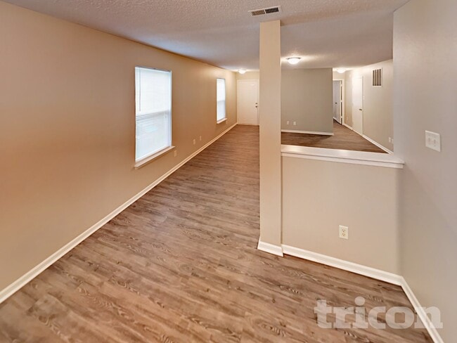 Foto del edificio - 1826 Blue Pine Ln