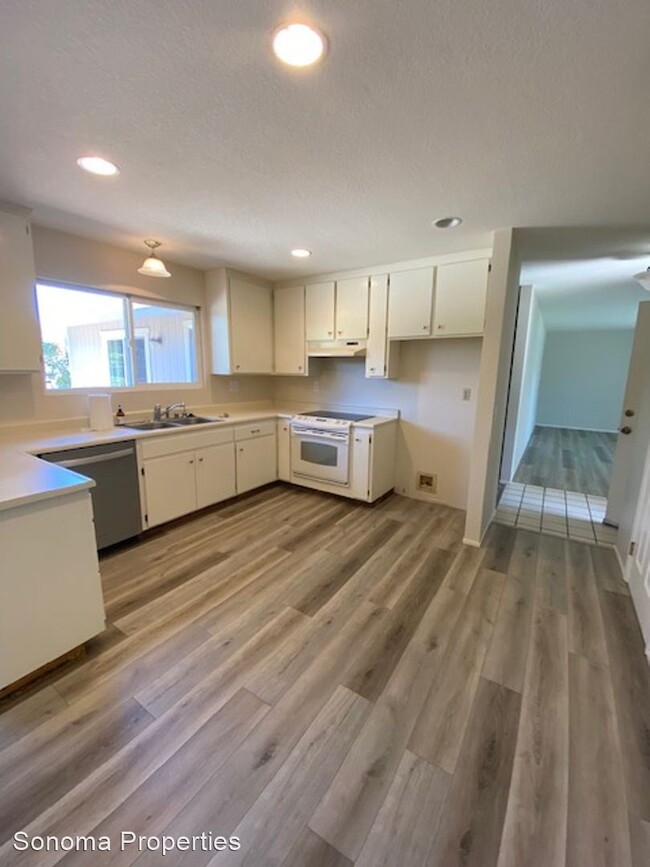 Foto del edificio - 3 br, 2 bath House - 17909 Railroad Avenue