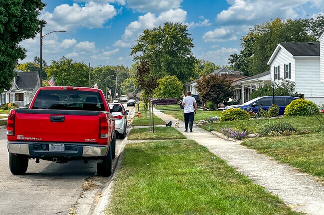 Groveport offers clean and walkable sidewalks for you and your furry friend.