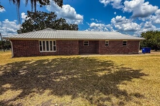 Building Photo - 62A Windy Oaks